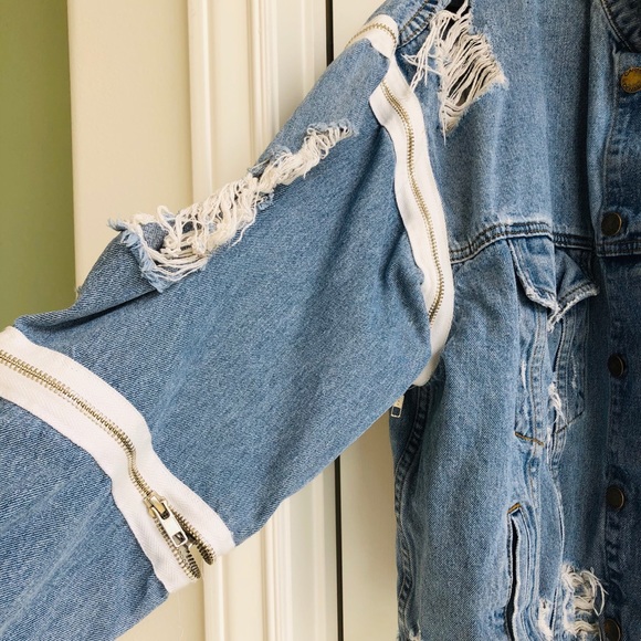 CARMAR LF DISTRESSED DENIM JACKET w/ ZIPPER DETAIL - Picture 4 of 4